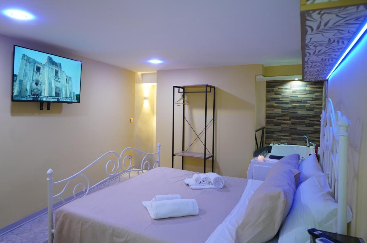 Corte Manzoni Independent Suite Catania Kültér fotó
